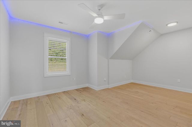 288 ELEGANT DR, Martinsburg, WV 25403