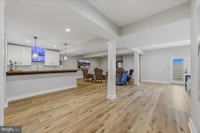 288 ELEGANT DR, Martinsburg, WV 25403