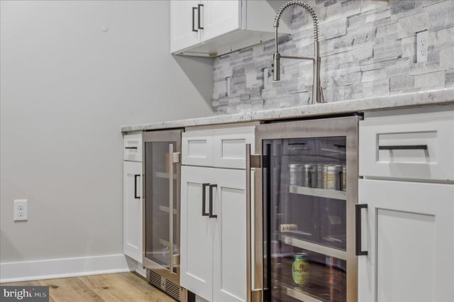 288 ELEGANT DR, Martinsburg, WV 25403
