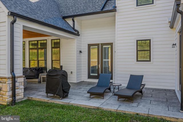 288 ELEGANT DR, Martinsburg, WV 25403