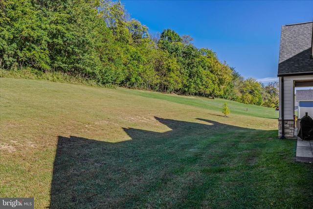 288 ELEGANT DR, Martinsburg, WV 25403