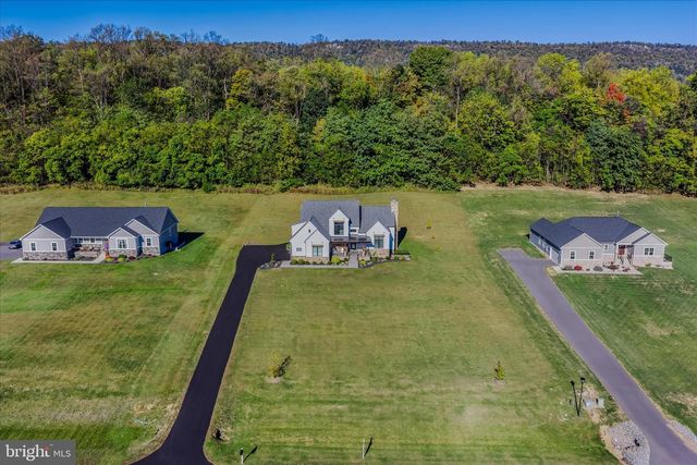 288 ELEGANT DR, Martinsburg, WV 25403