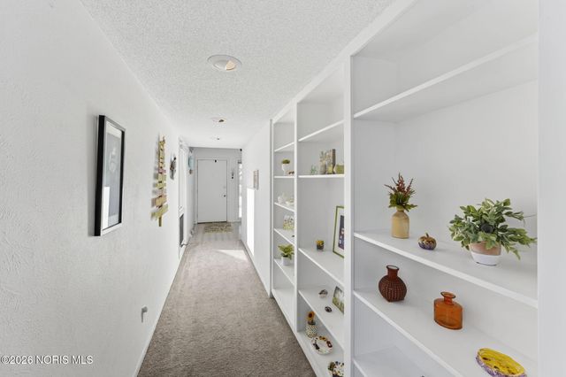 111 Civic Drive, Perrysburg, OH 43551