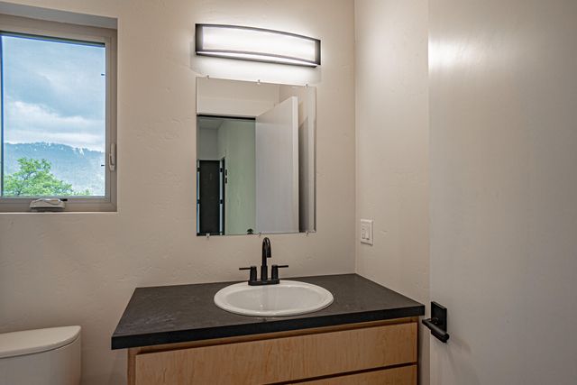 8612 OR-66, Ashland, OR 97520