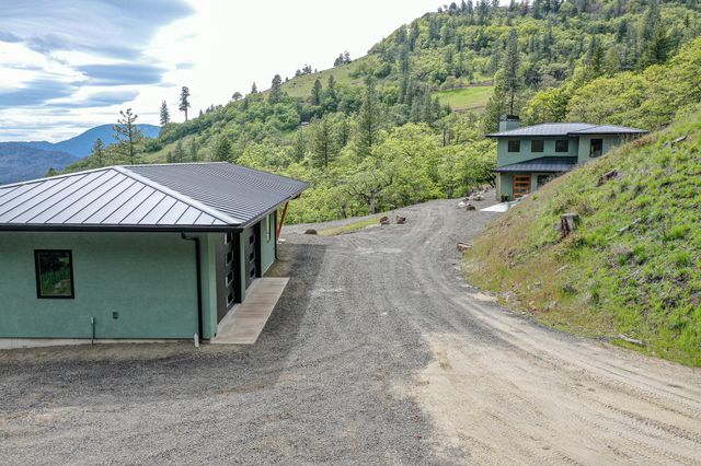 8612 OR-66, Ashland, OR 97520