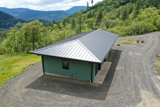 8612 OR-66, Ashland, OR 97520