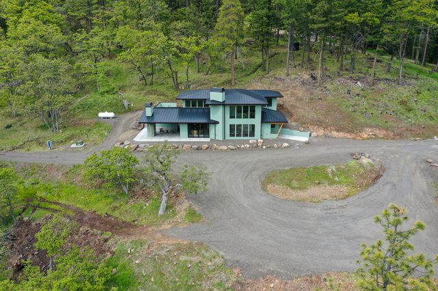 8612 OR-66, Ashland, OR 97520