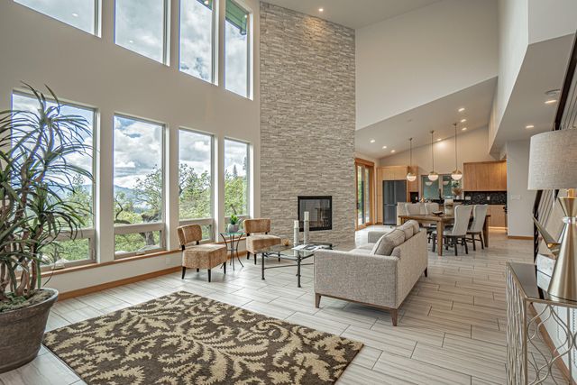 8612 OR-66, Ashland, OR 97520