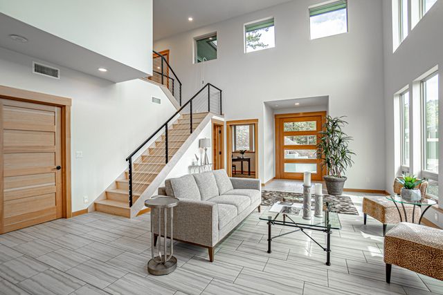 8612 OR-66, Ashland, OR 97520