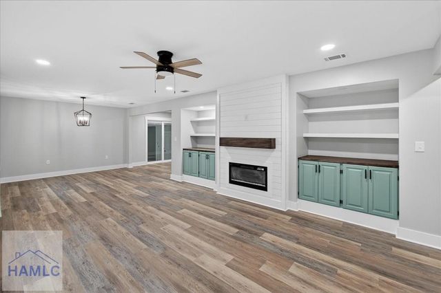 524 Old Waynesville Road, Jesup, GA 31546