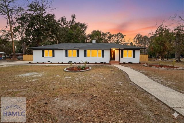 524 Old Waynesville Road, Jesup, GA 31546