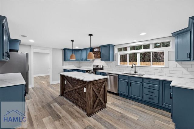 524 Old Waynesville Road, Jesup, GA 31546