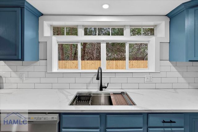 524 Old Waynesville Road, Jesup, GA 31546