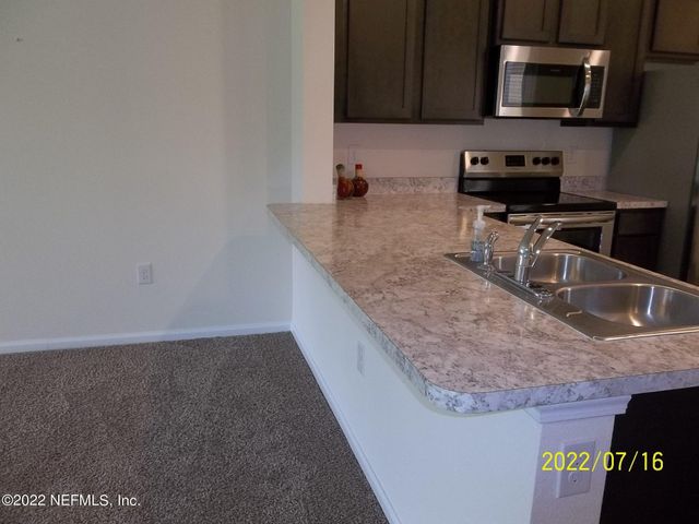 8073 ECHO SPRINGS Road, Jacksonville, FL 32256