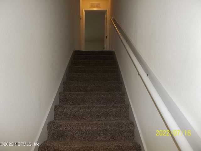 8073 ECHO SPRINGS Road, Jacksonville, FL 32256