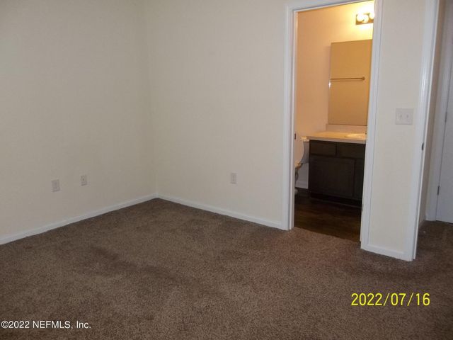 8073 ECHO SPRINGS Road, Jacksonville, FL 32256
