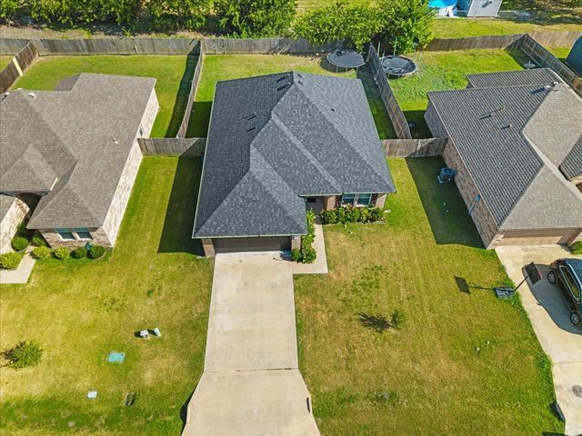 113 Halifax Circle, Palmer, TX 75152