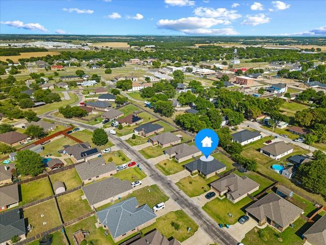 113 Halifax Circle, Palmer, TX 75152