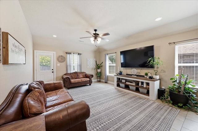 113 Halifax Circle, Palmer, TX 75152