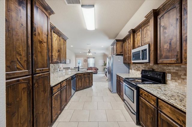 113 Halifax Circle, Palmer, TX 75152