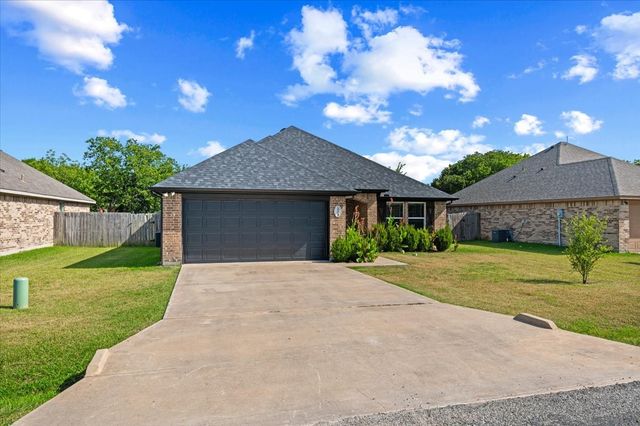 113 Halifax Circle, Palmer, TX 75152