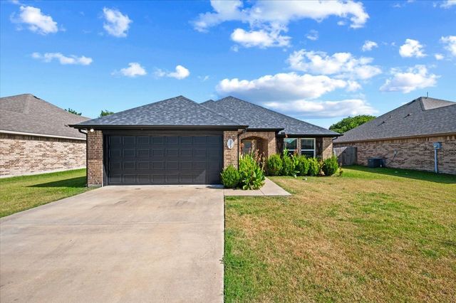 113 Halifax Circle, Palmer, TX 75152
