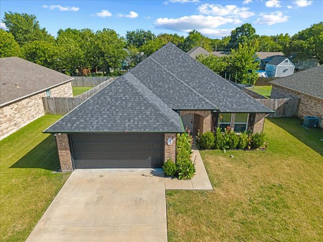 113 Halifax Circle, Palmer, TX 75152