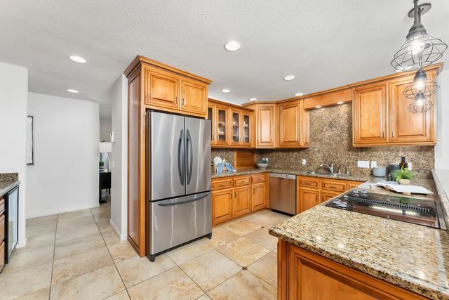 8218 Finisterre Ct, Fair Oaks, CA 95628