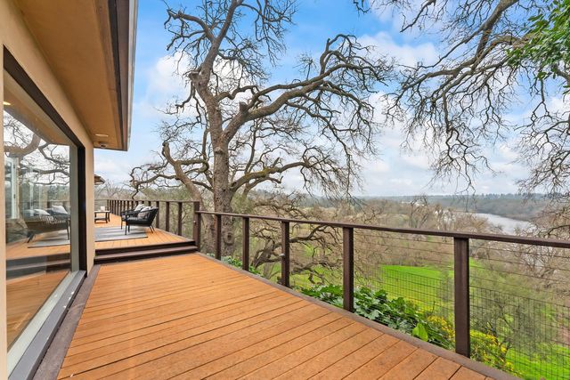 8218 Finisterre Ct, Fair Oaks, CA 95628