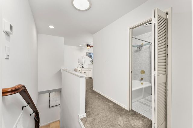 8218 Finisterre Ct, Fair Oaks, CA 95628