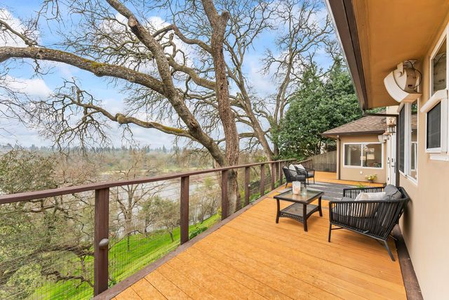 8218 Finisterre Ct, Fair Oaks, CA 95628