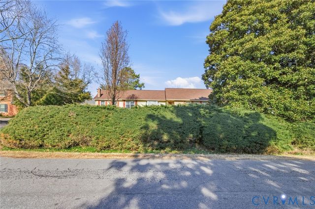 4500 Vauxhall Rd, Chesterfield, VA 23234