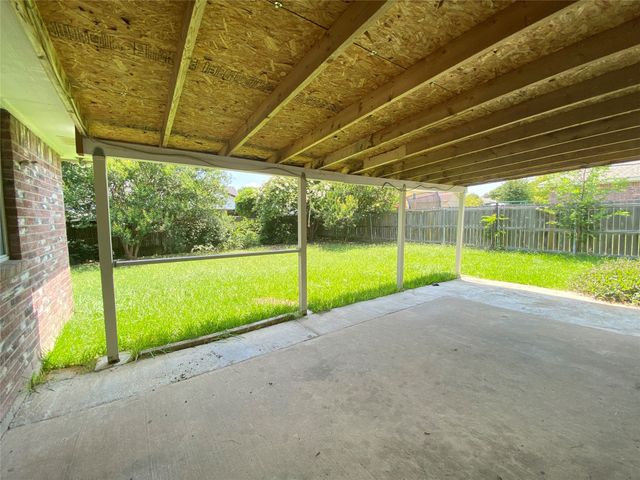 224 Los Angeles Drive, Glenn Heights, TX 75154
