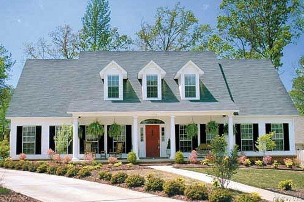 32 Mountainside Drive, Chester, NY 10918