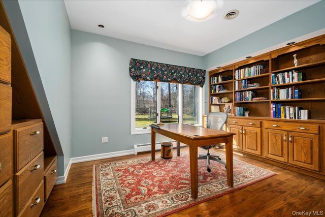 11 Baker Lane, Suffern, NY 10901