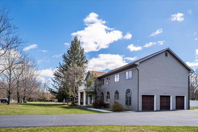 11 Baker Lane, Suffern, NY 10901