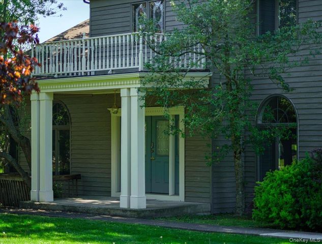11 Baker Lane, Suffern, NY 10901