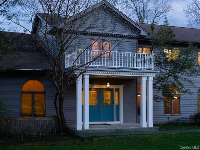 11 Baker Lane, Suffern, NY 10901