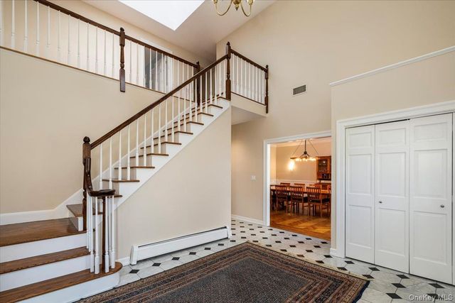 11 Baker Lane, Suffern, NY 10901