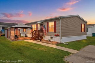 9542 Foxwell Circle, Tyrone Township, MI 48430