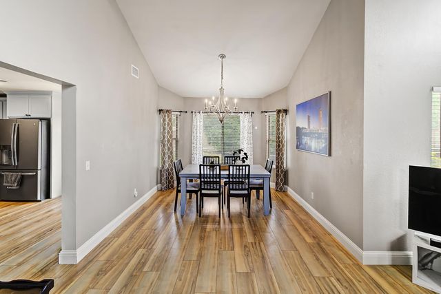 8153 La Almendra Way, Sacramento, CA 95823