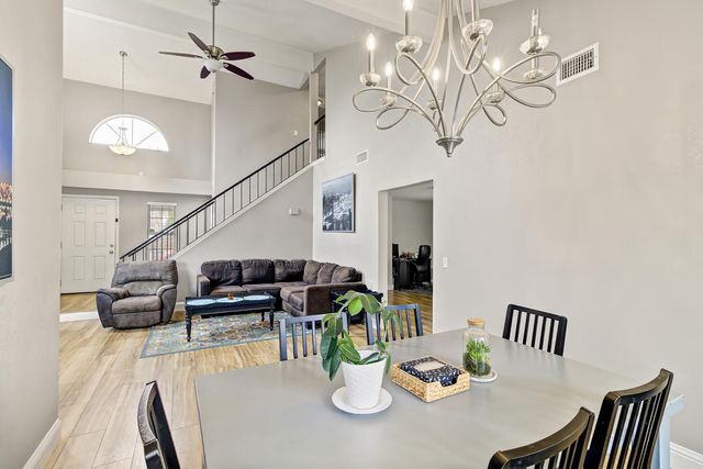 8153 La Almendra Way, Sacramento, CA 95823