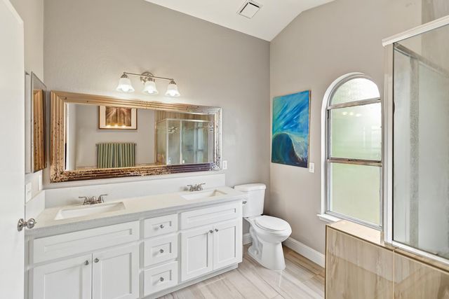 8153 La Almendra Way, Sacramento, CA 95823