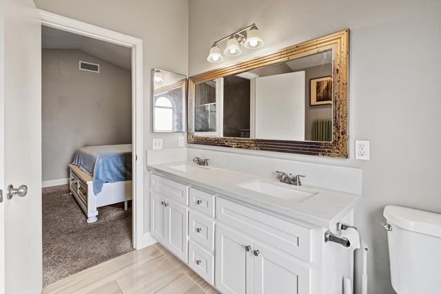 8153 La Almendra Way, Sacramento, CA 95823