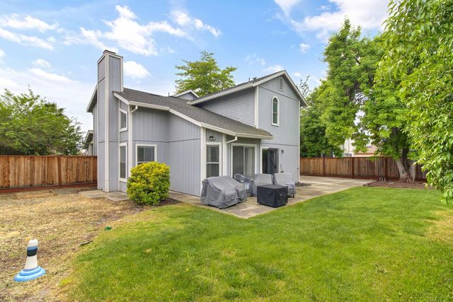 8153 La Almendra Way, Sacramento, CA 95823