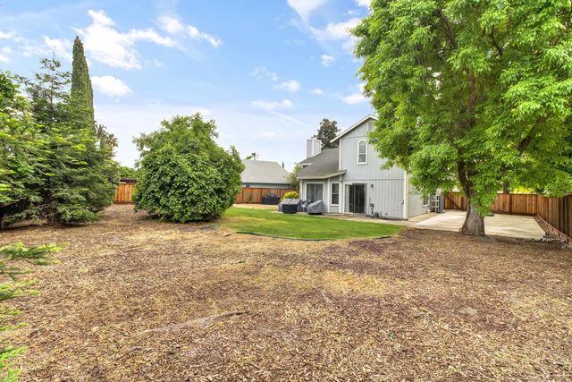 8153 La Almendra Way, Sacramento, CA 95823