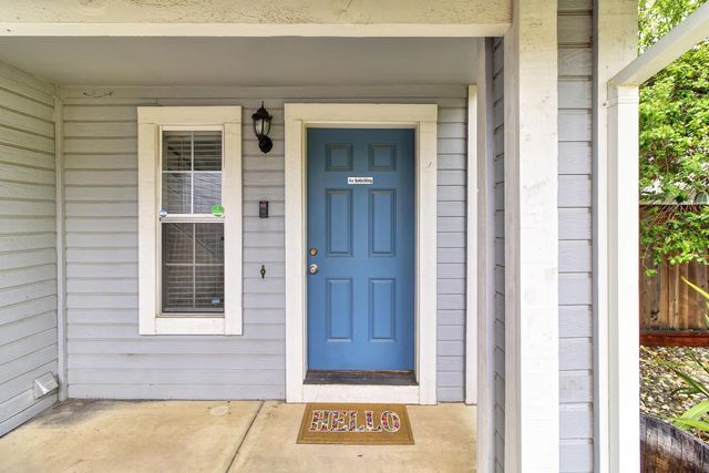 8153 La Almendra Way, Sacramento, CA 95823