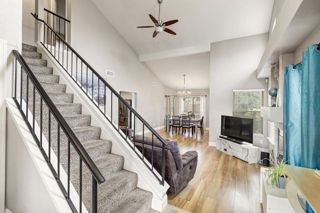 8153 La Almendra Way, Sacramento, CA 95823