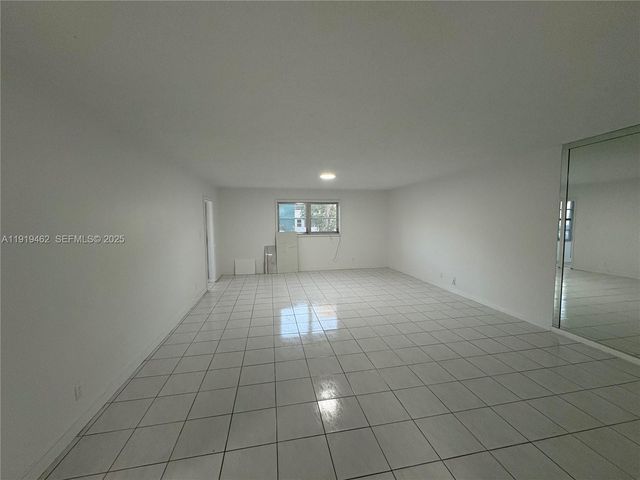 4801 NW 22nd Court 103, Lauderhill, FL 33313