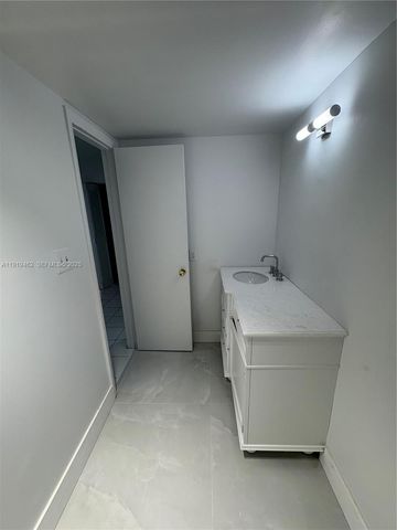 4801 NW 22nd Court 103, Lauderhill, FL 33313